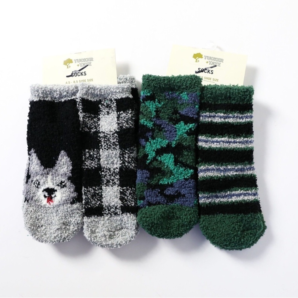 New Tucker + Tate 2 sets 4 pairs of kids socks Camo Wolf packs 4.5-8.5 non-slip